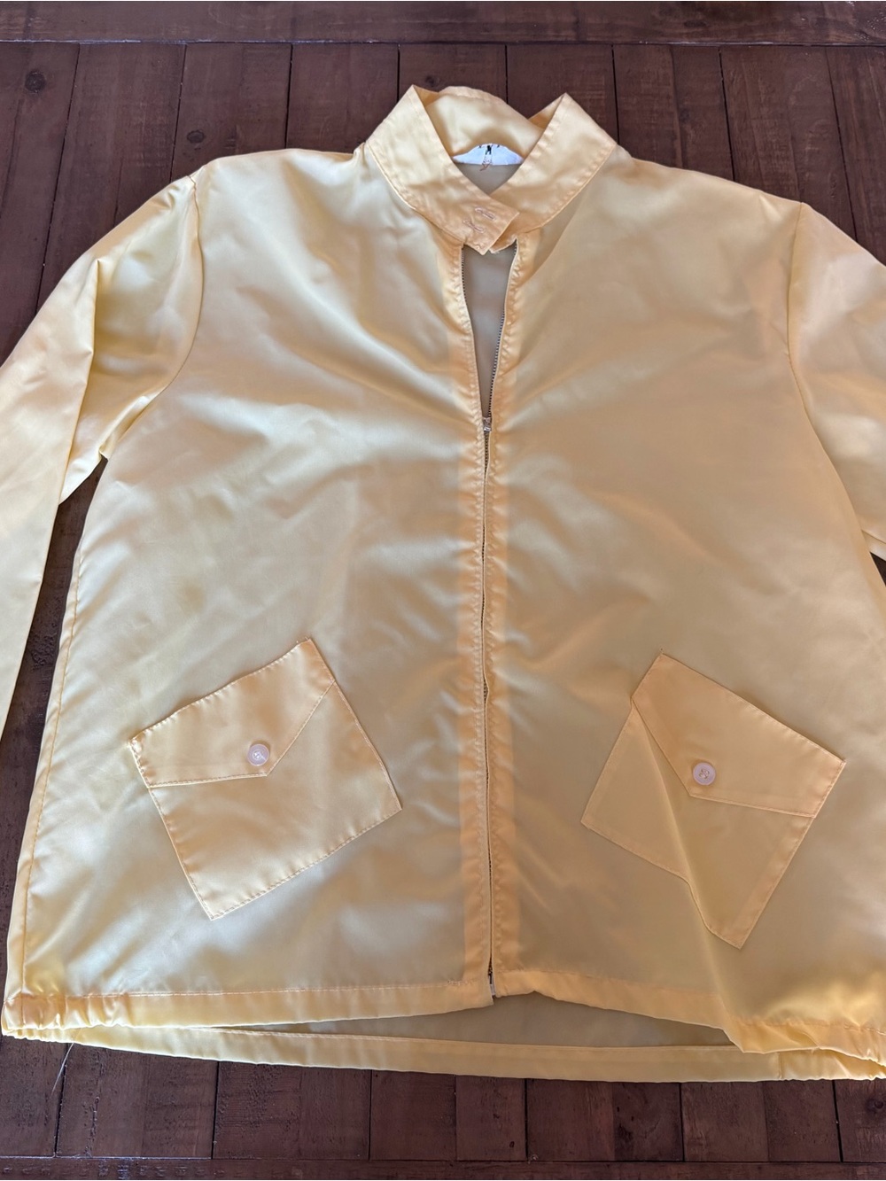 Women’s Lightweight Yellow Zip-Front Jacket